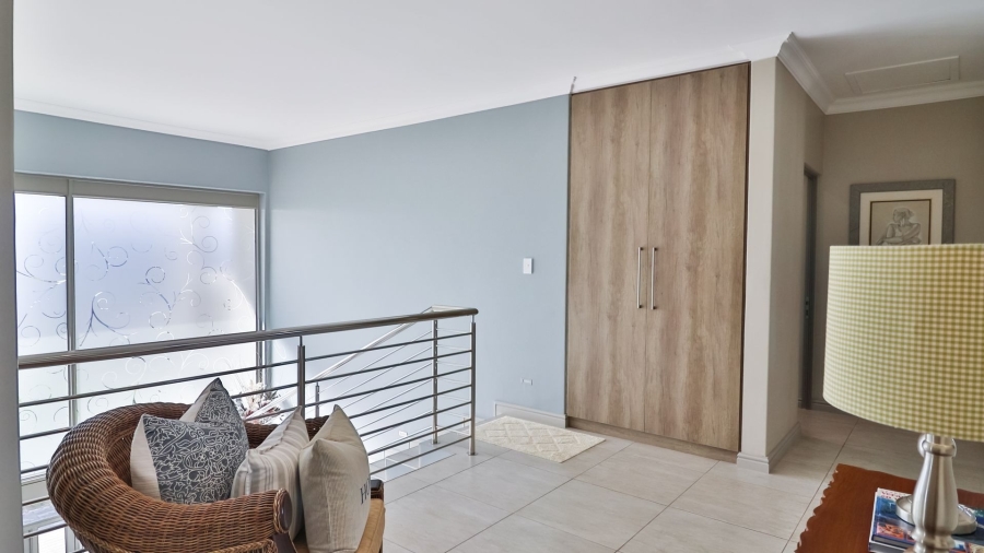 6 Bedroom Property for Sale in Kleinbaai Western Cape